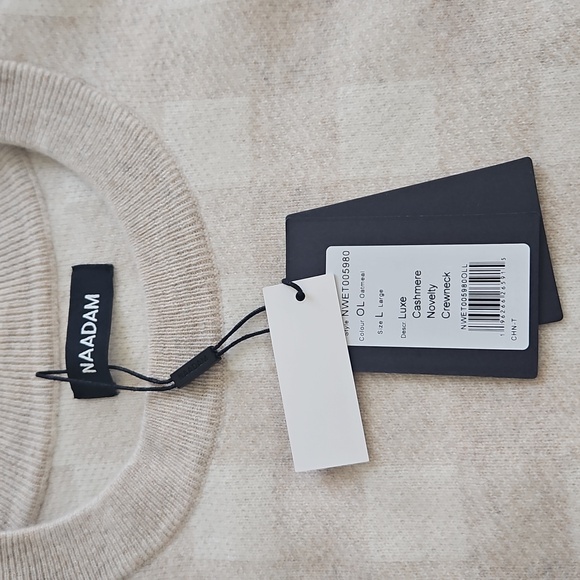 *SOLD* NAADAM Luxe cashmere Novelty crewneck - Picture 4 of 4